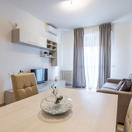 Appartamento Sara San Donato Milanese Esterno foto